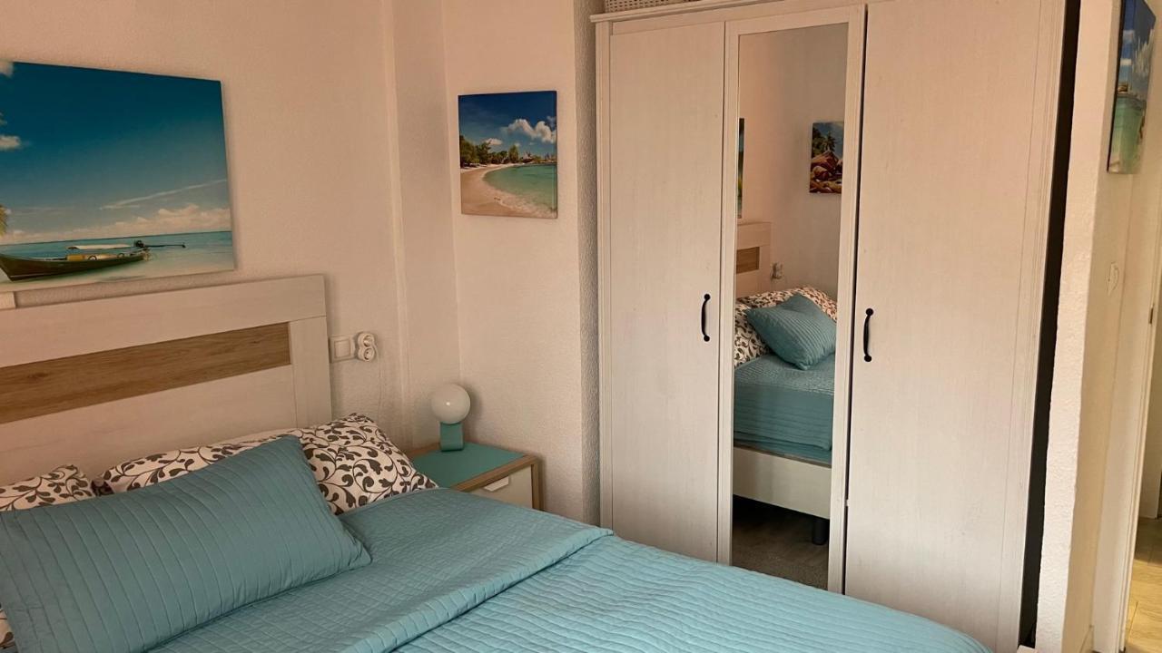 Isla Verde Apartment Torrevieja Eksteriør billede