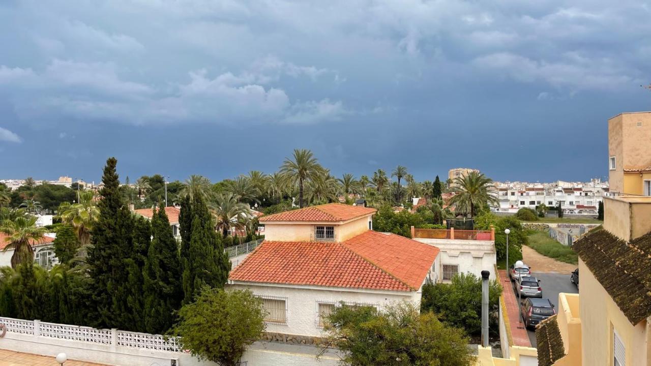 Isla Verde Apartment Torrevieja Eksteriør billede