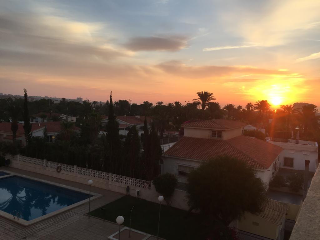 Isla Verde Apartment Torrevieja Eksteriør billede